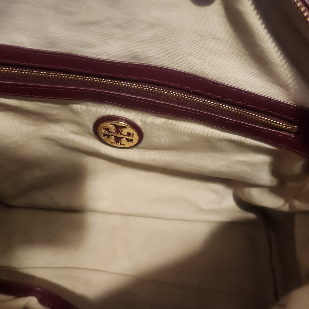 Hand Bag - Picture 14 of 16